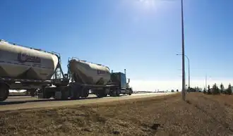 梦见空货车，探索梦境背后的含义，梦见空货车