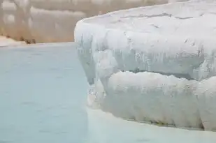 梦境解析，梦见水缸水的深层寓意，梦见水缸水